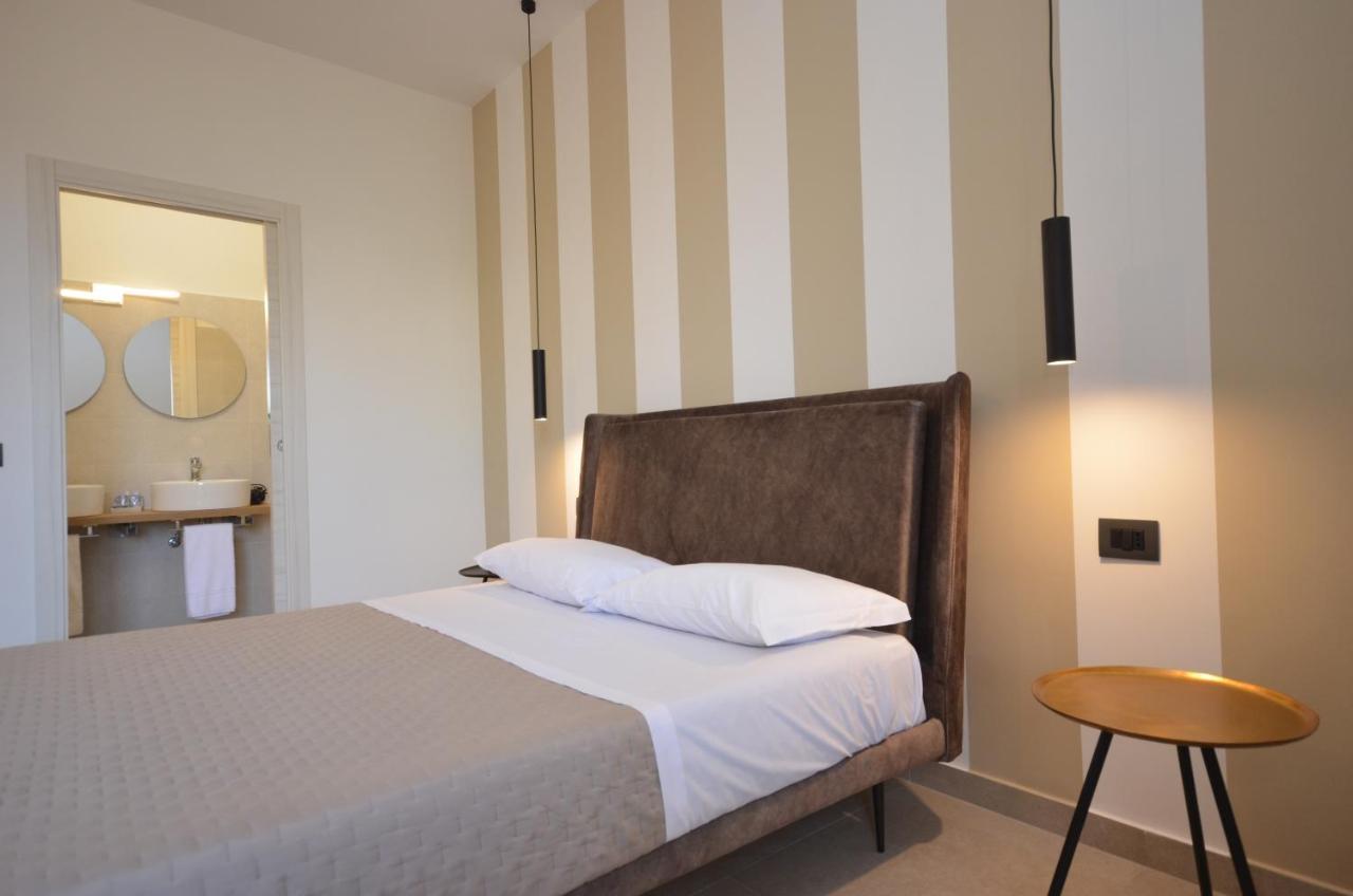Cala Di Ponente Hotel Castelluzzo Ngoại thất bức ảnh