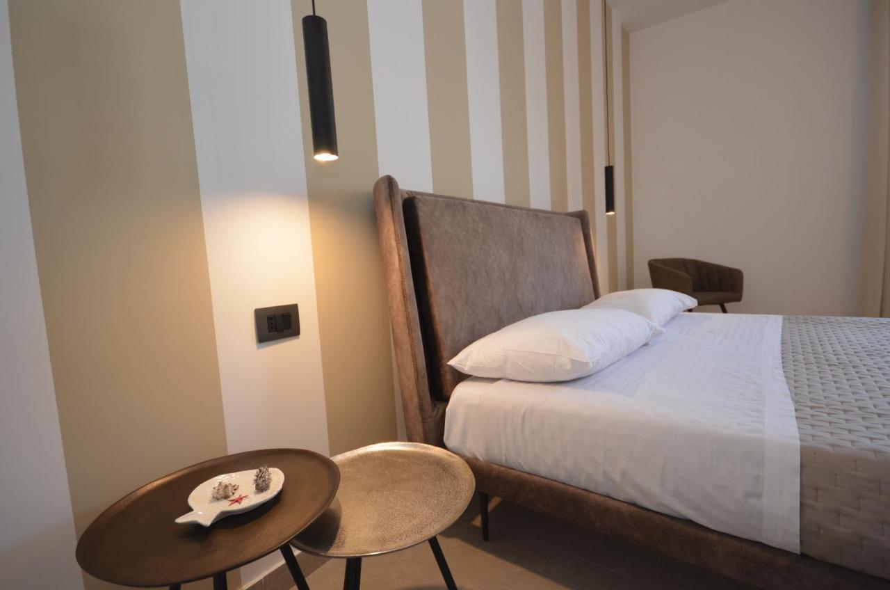 Cala Di Ponente Hotel Castelluzzo Ngoại thất bức ảnh