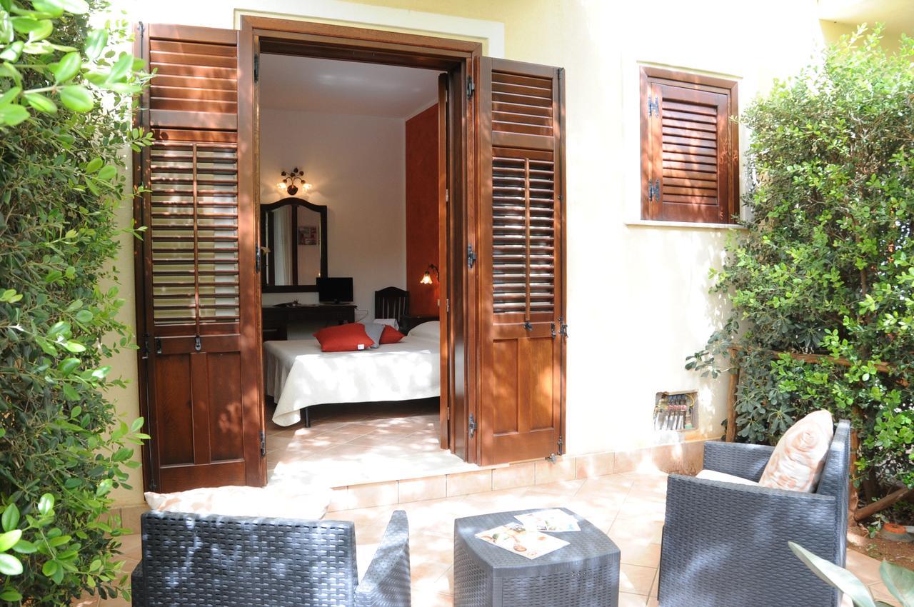 Cala Di Ponente Hotel Castelluzzo Ngoại thất bức ảnh