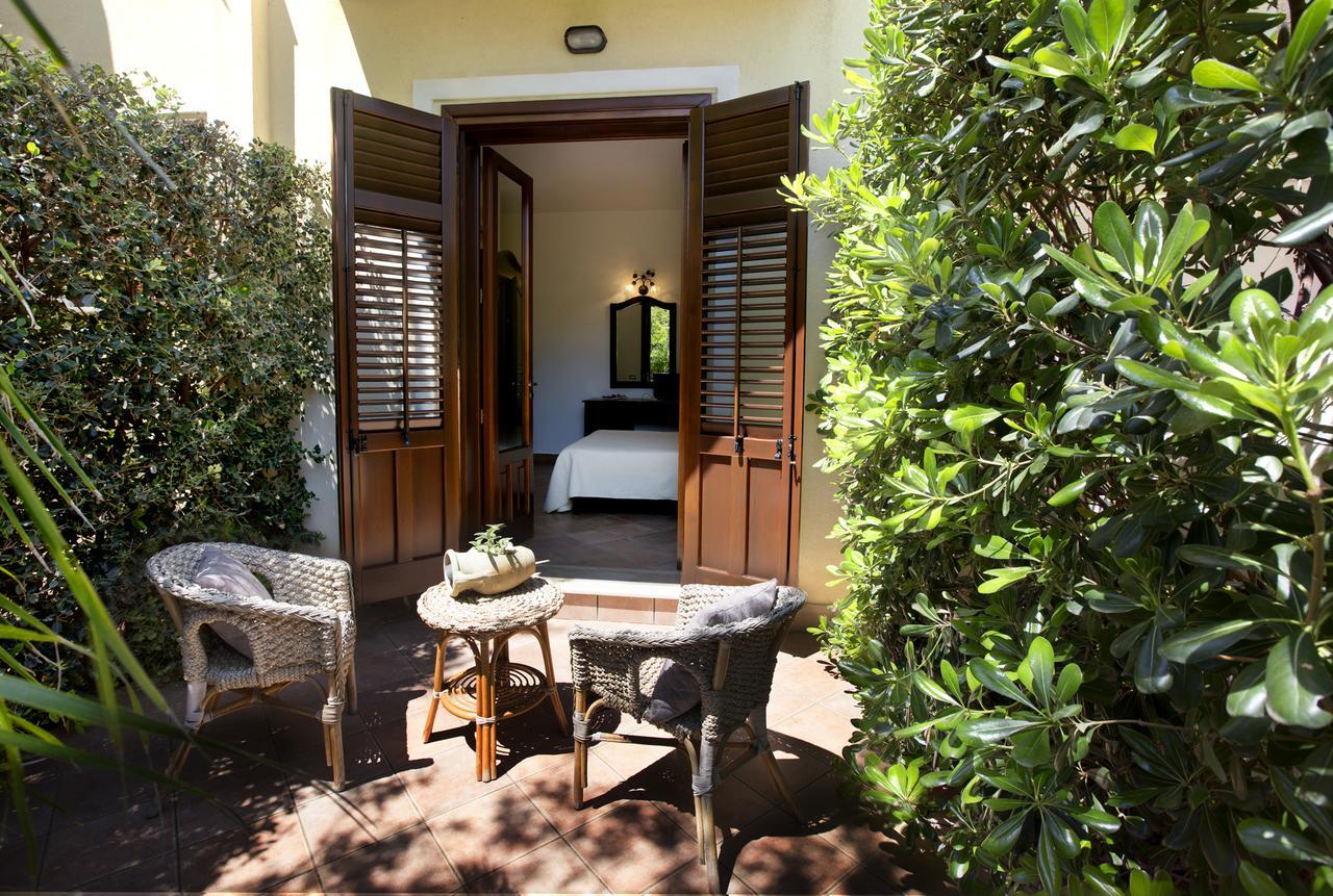 Cala Di Ponente Hotel Castelluzzo Ngoại thất bức ảnh